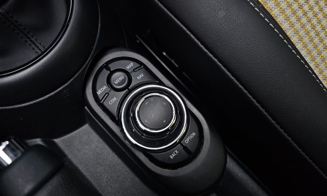 Mini Cooper Convertible Resolute Edition, 2024