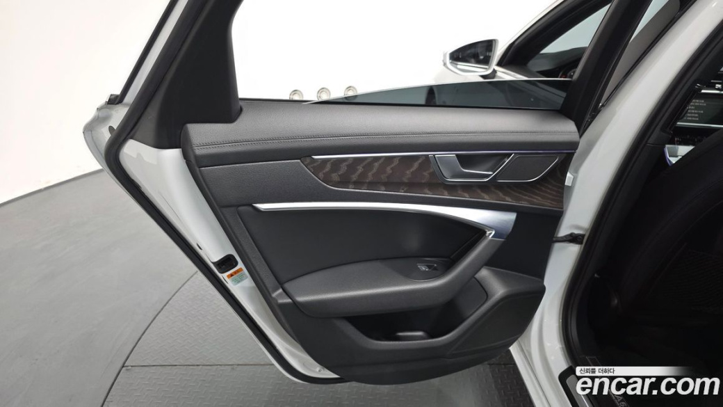Audi A6 40 TDI Premium, 2022