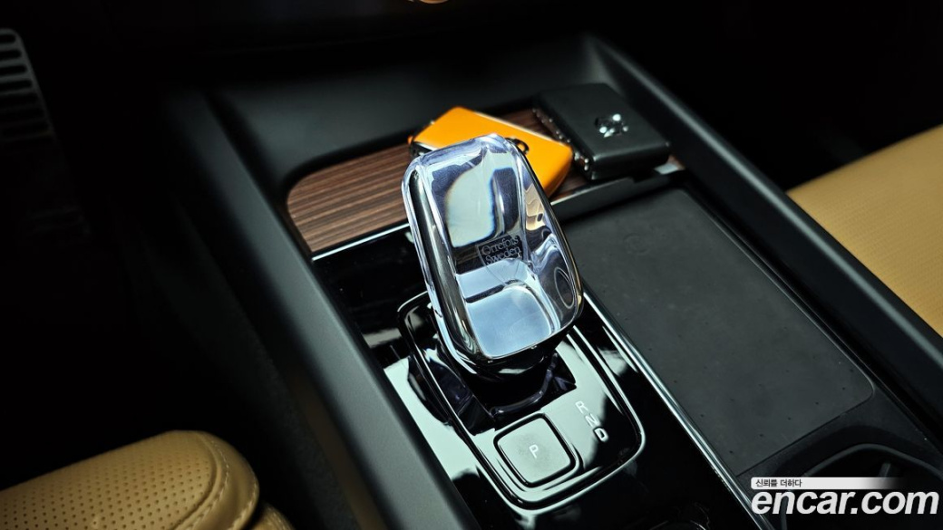 Volvo XC60 B6 Ultimate Bright, 2024