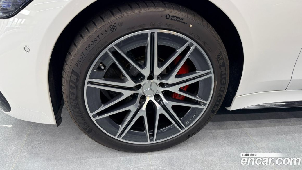 Mercedes-Benz AMG GT 4Door 43 4MATIC+, 2025