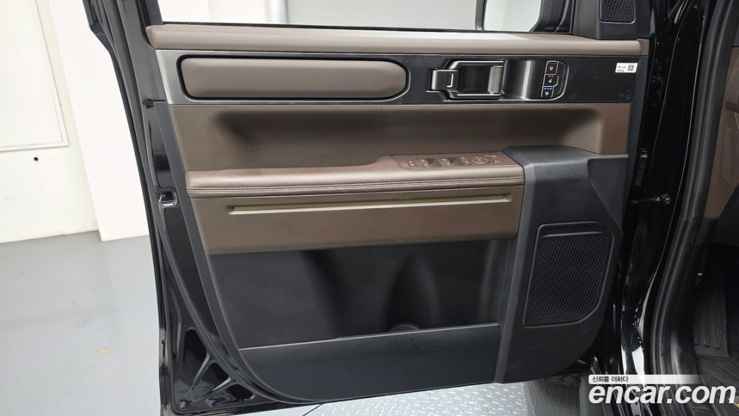 Kia Tasman 2.5T Gasoline 4WD, 2026