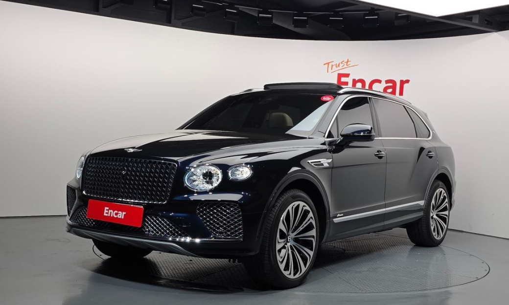 Bentley Bentayga 4.0 V8 EWB Azure, 2025