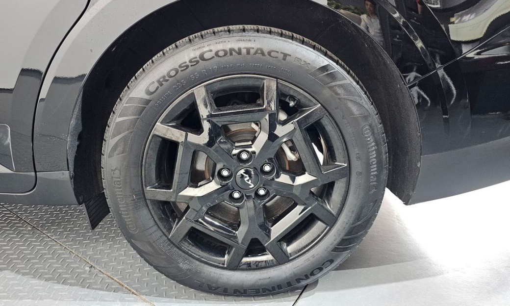 Kia Carnival 7-Seater Gravity, 2025