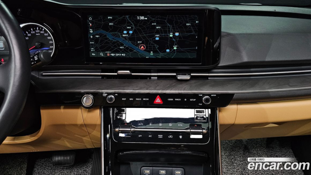 Kia Carnival 9-Seater Noblesse, 2023