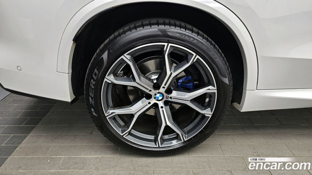 BMW X5 xDrive 40i M Sport, 2025