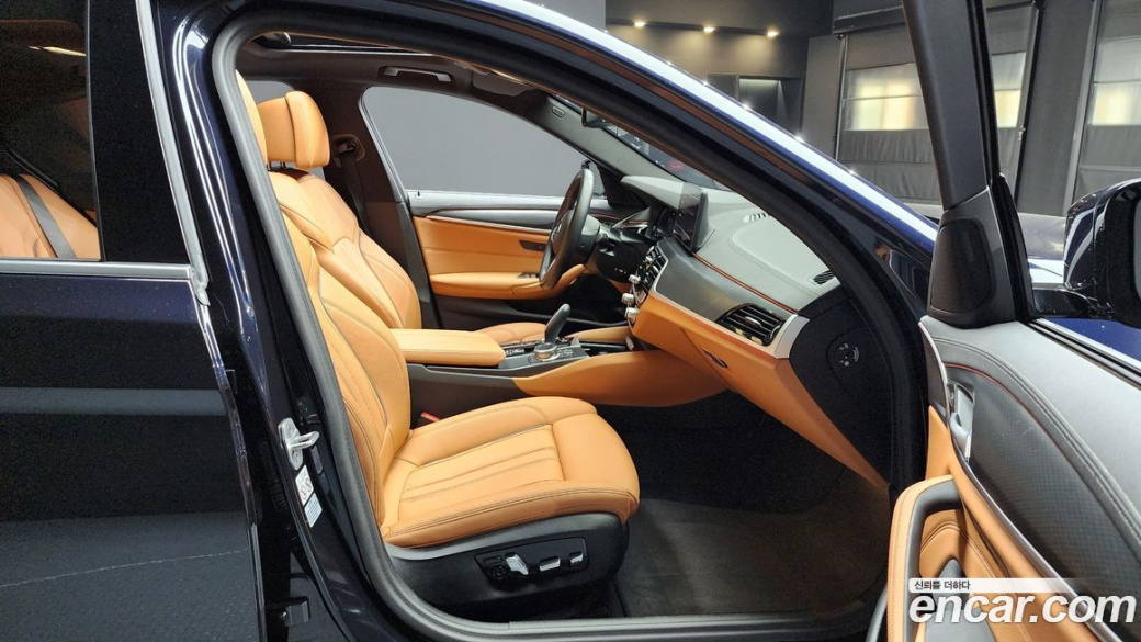 BMW 5-Series 520i M Sport, 2023