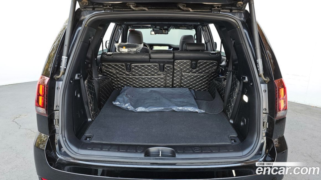Kia Mohave Diesel 3.0 4WD 7-Seater, 2023