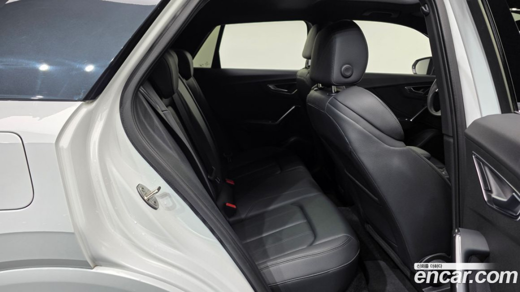 Audi Q2 35 TDI Premium, 2023