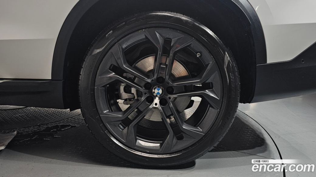 BMW X5 xDrive 40i xLine, 2024