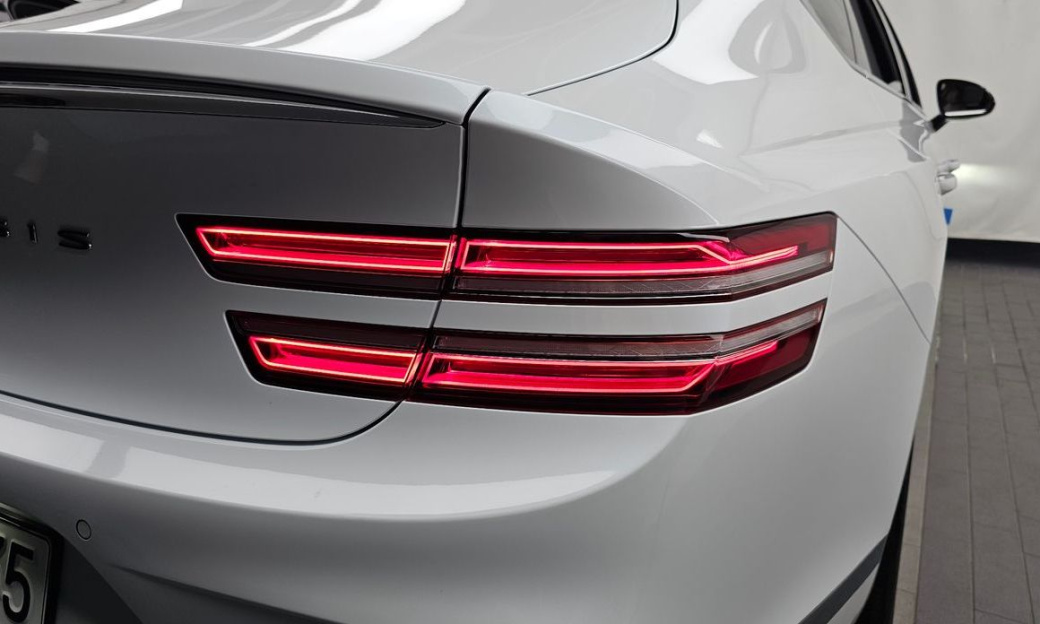 Genesis G80 Gasoline 2.5 Turbo 2WD, 2025