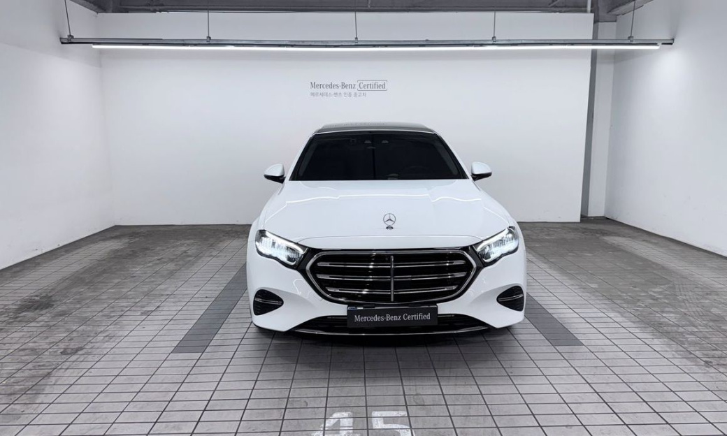 Mercedes-Benz E-Class E220d 4MATIC Exclusive, 2024