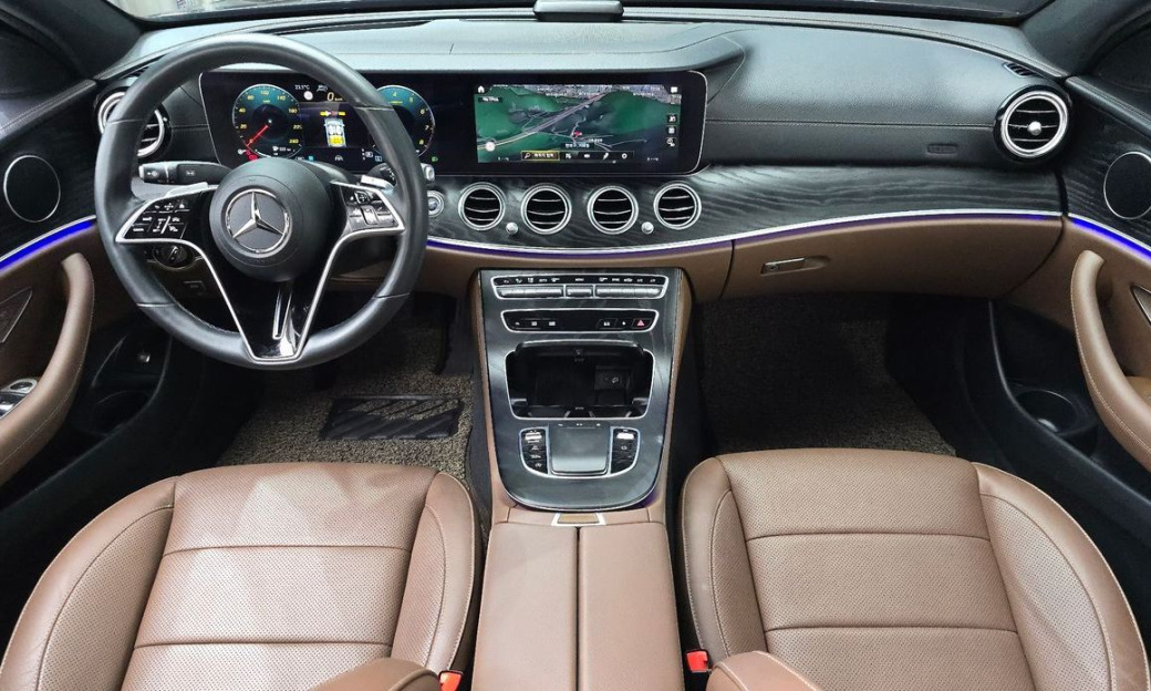 Mercedes-Benz E-Class E250 AMG Line, 2023