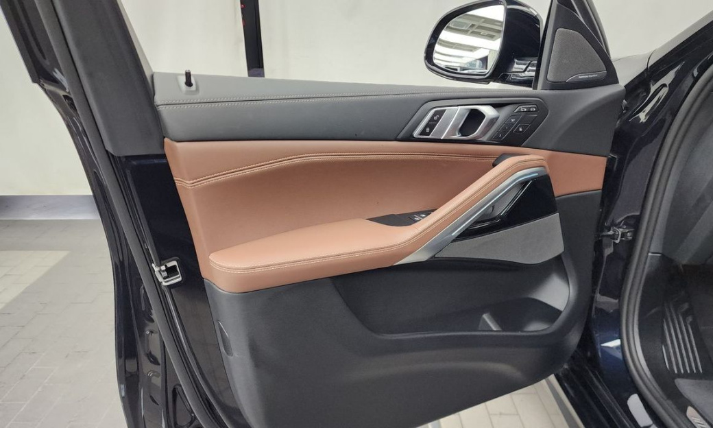 BMW X6 xDrive40i M Sport, 2025