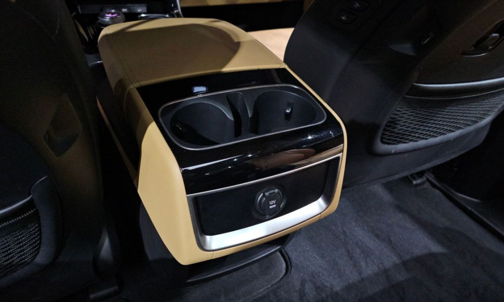 Kia Carnival 9-Seater Noblesse, 2023