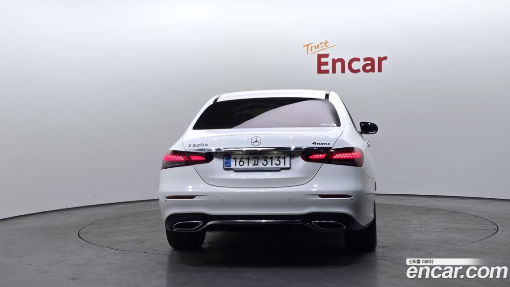 Mercedes-Benz E-Class E220d 4MATIC AMG Line, 2023