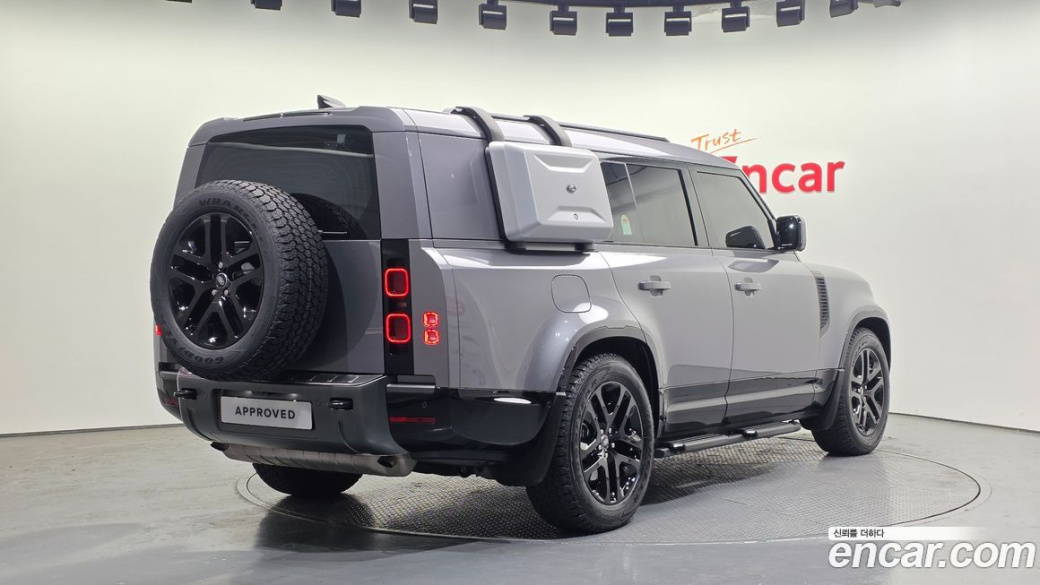 Land Rover Defender 130 P400 Outbound, 2024