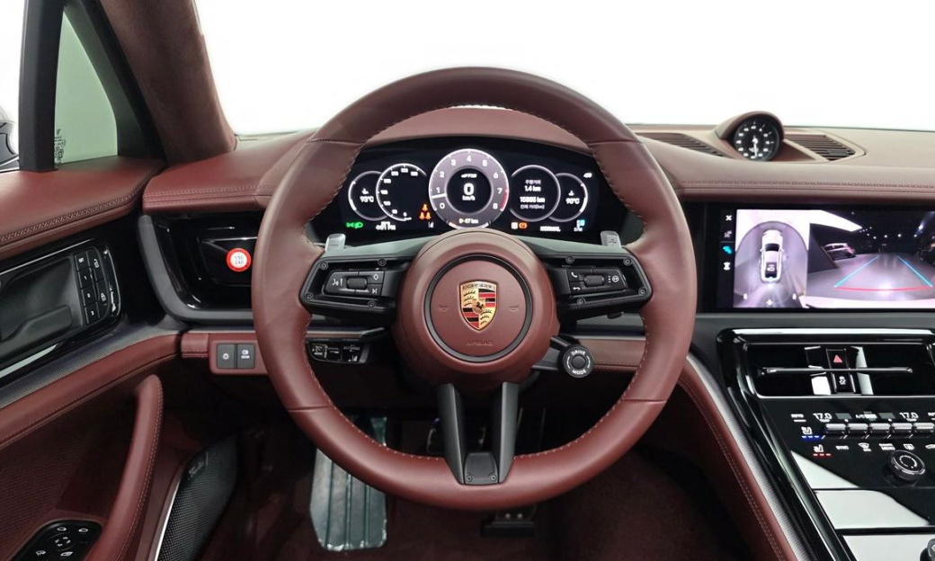 Porsche Panamera 4.0 GTS, 2025