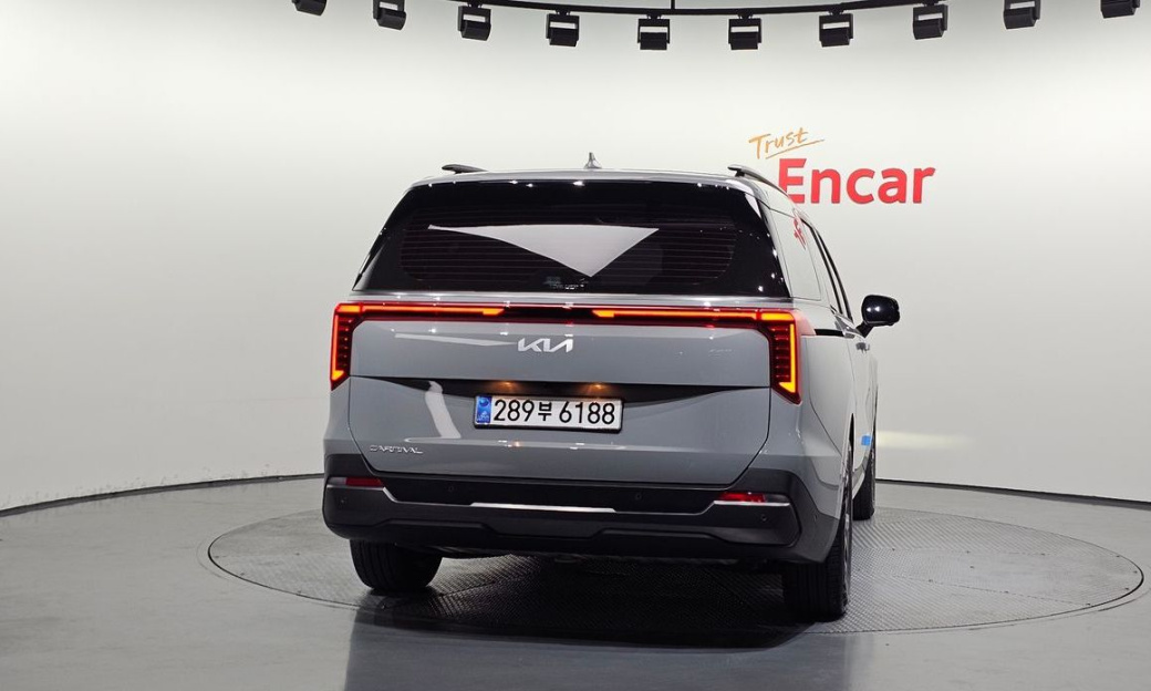Kia Carnival 7-Seater Gravity, 2025