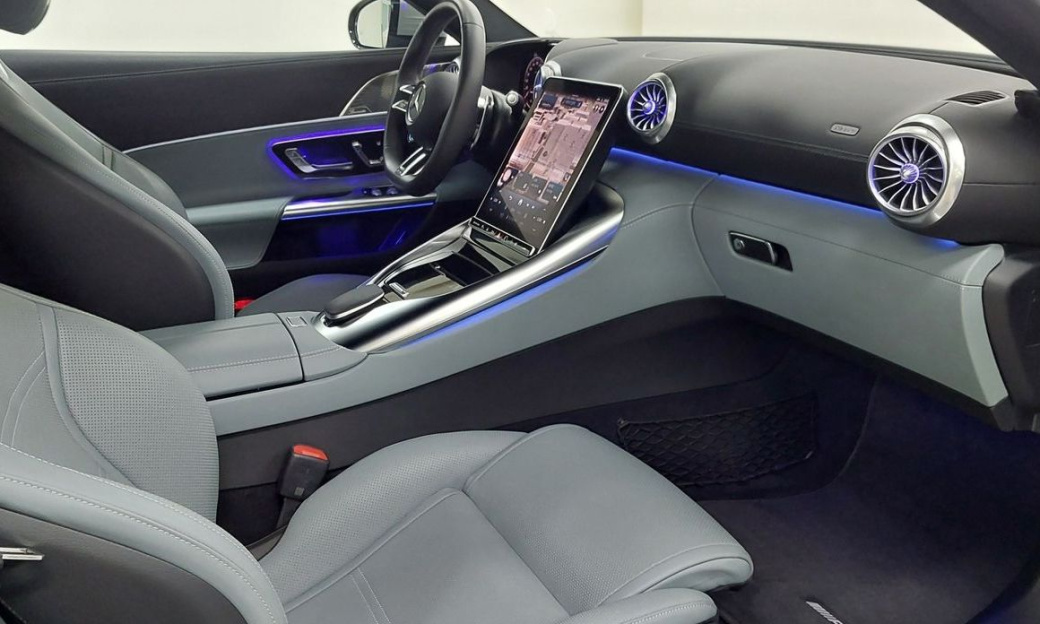 Mercedes-Benz SL-Class AMG SL63 4MATIC+, 2025