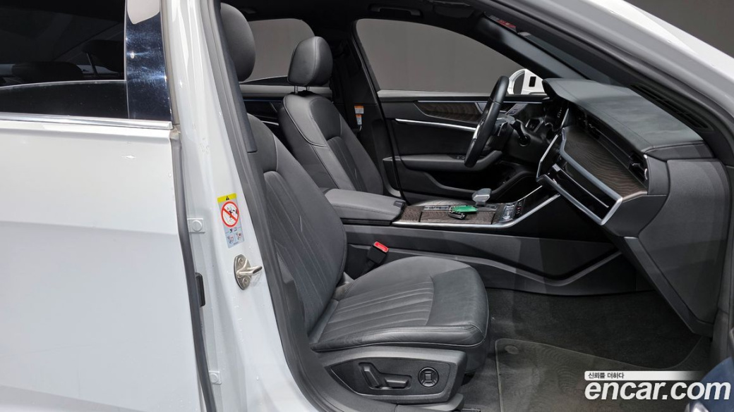Audi A6 45 TFSI Quattro Premium, 2022