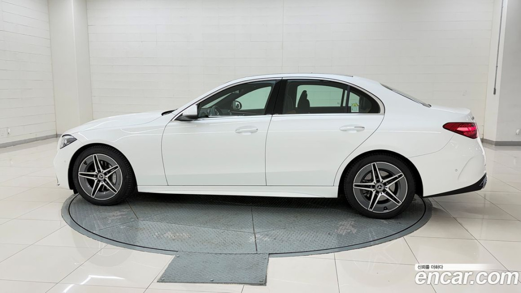 Mercedes-Benz C-Class C200 AMG Line, 2025