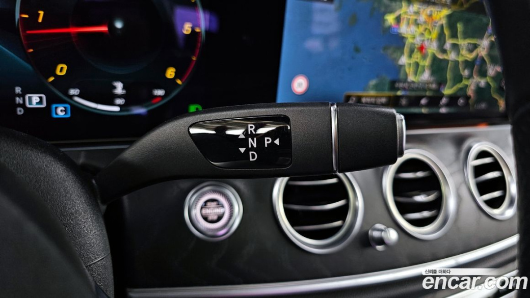 Mercedes-Benz E-Class E220d 4MATIC AMG Line, 2022