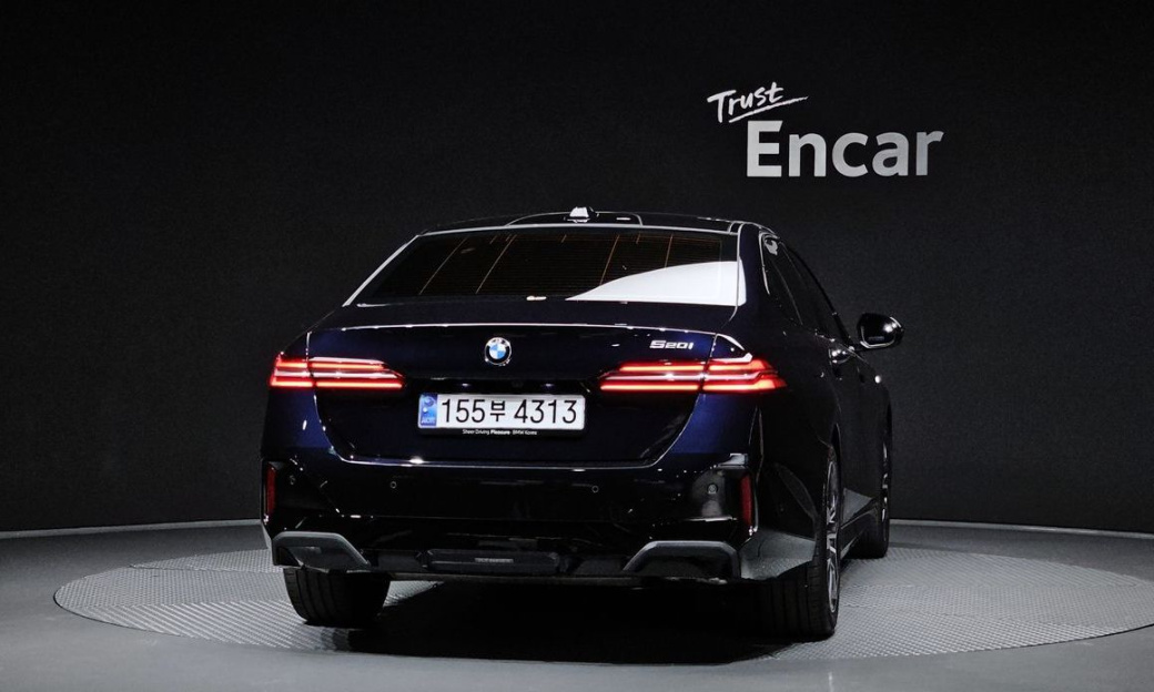 BMW 5-Series 520i M Sport, 2024