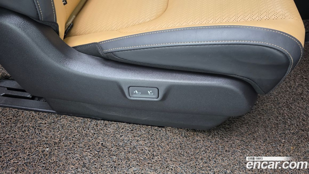 Kia Carnival 9-Seater Signature, 2023