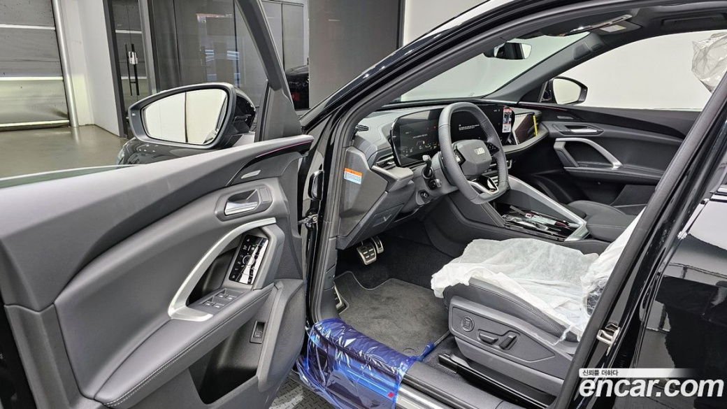 Audi Q5 40 TDI Quattro S Line Black Edition, 2025