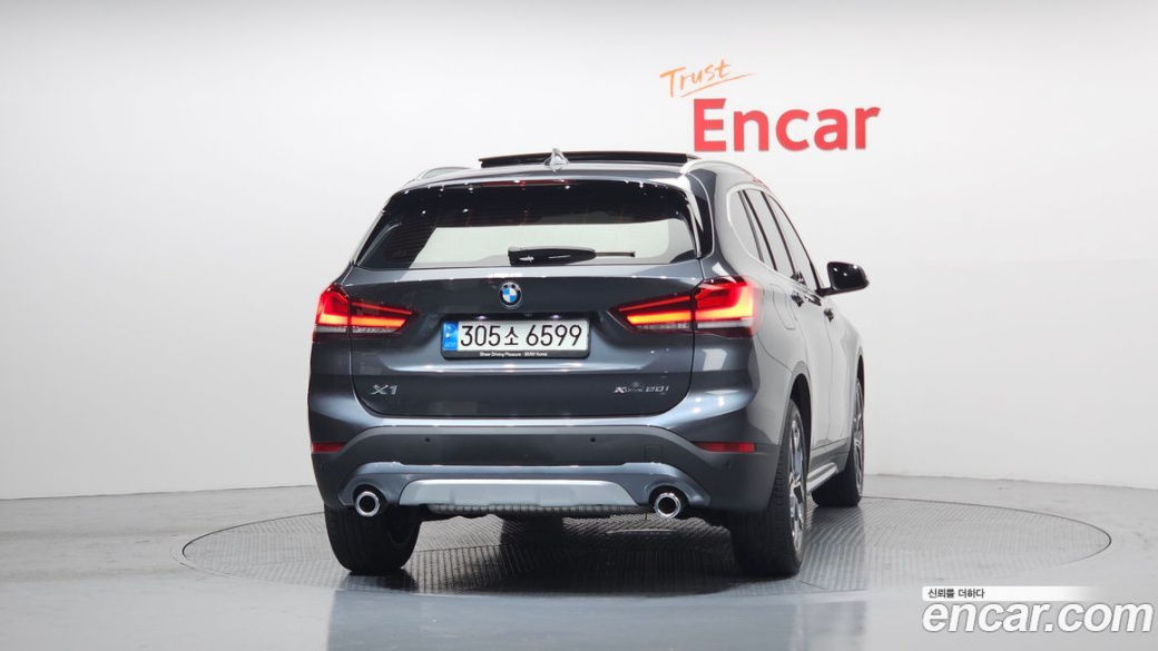 BMW X1 xDrive 20i xLine, 2022