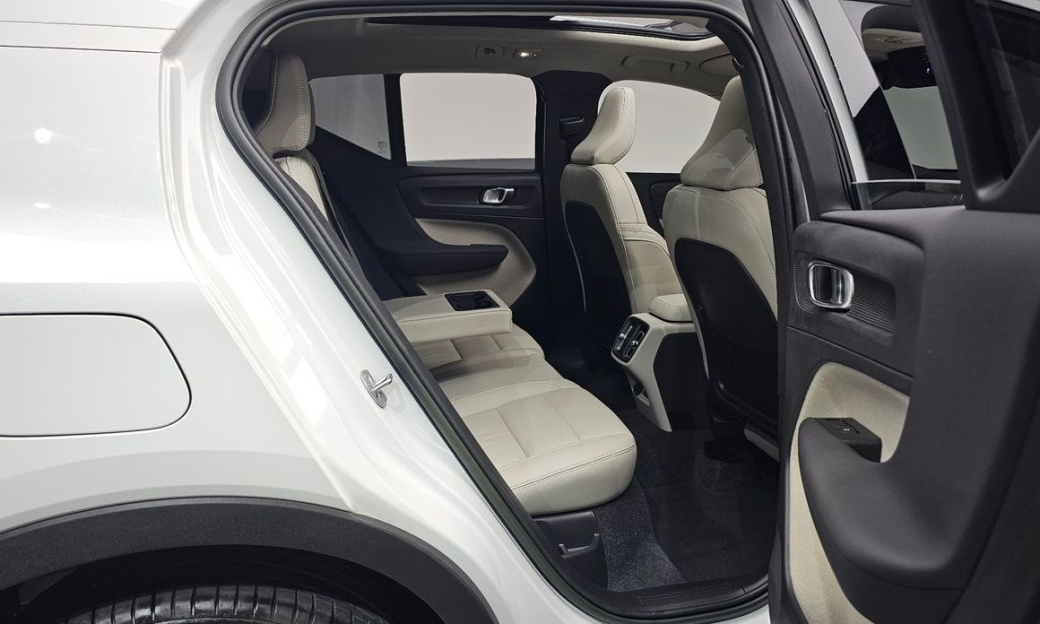 Volvo XC40 B4 Ultimate Bright, 2023
