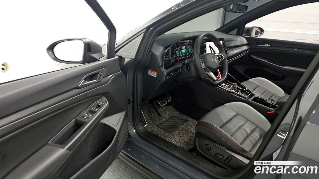 Volkswagen Golf 2.0 GTI, 2023