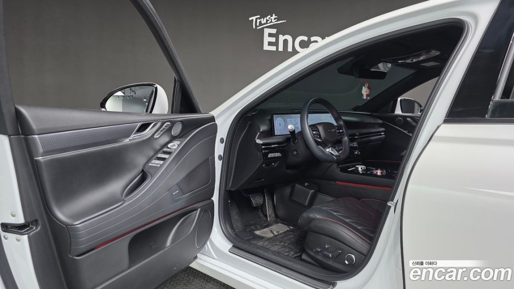 Genesis G80 Gasoline 2.5 Turbo AWD, 2025
