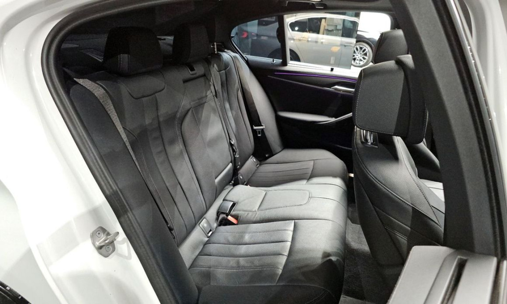 BMW 5-Series 520i M Sport, 2023