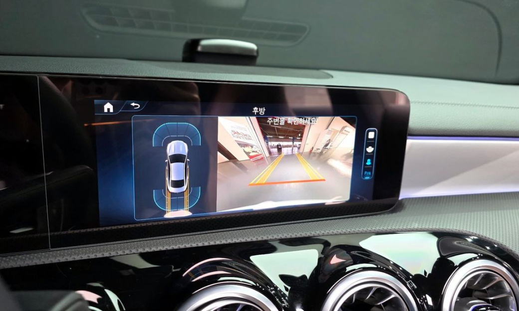 Mercedes-Benz CLA-Class CLA250 4MATIC, 2025