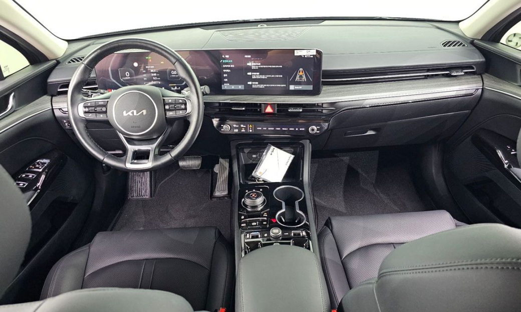 Kia K5 2.0, 2024