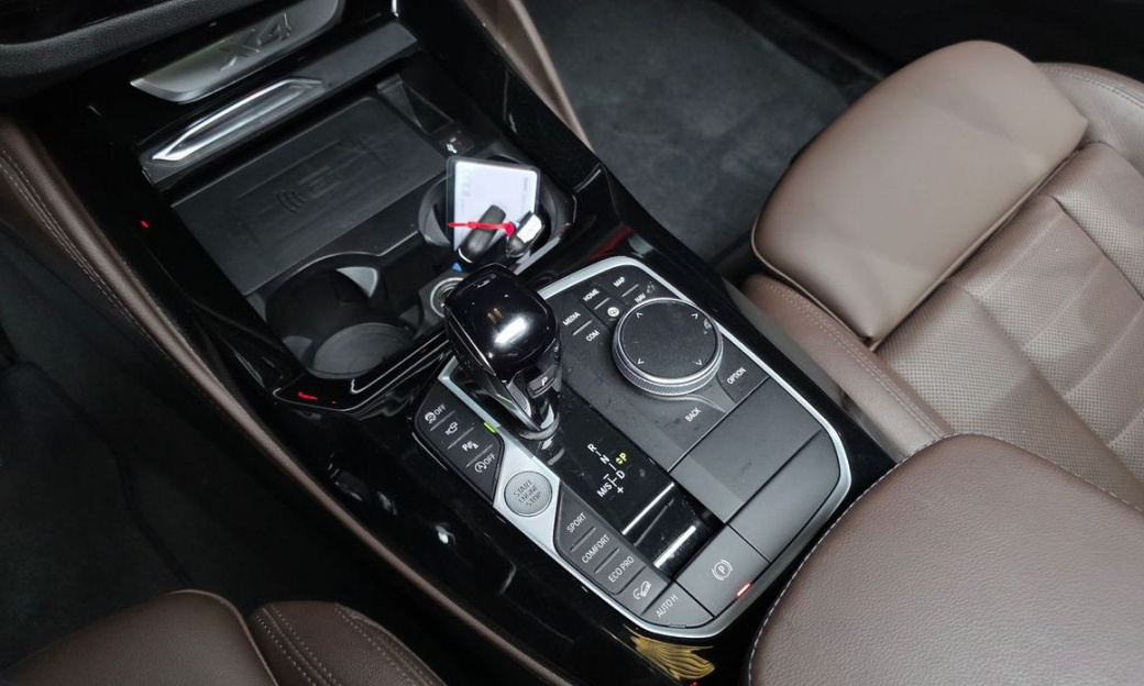BMW X4 xDrive20i M Sports Pro, 2024