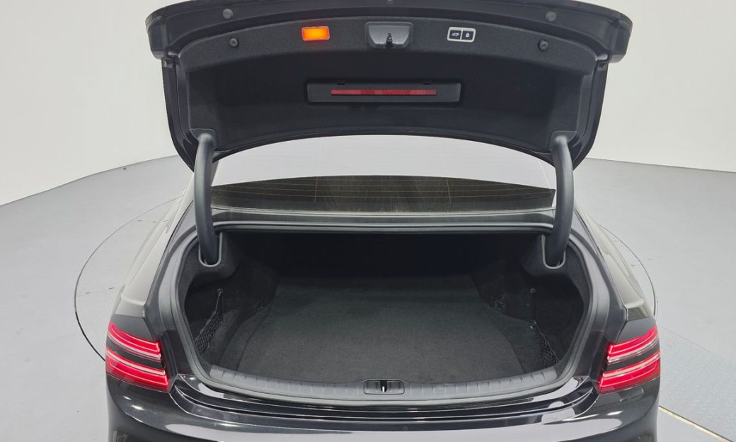 Genesis G80 Gasoline 2.5 Turbo AWD, 2025