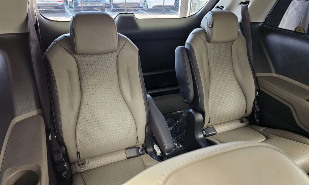 Kia Carnival 9-Seater Noblesse, 2024