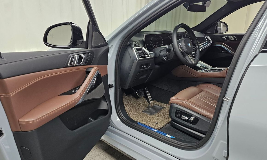 BMW X6 xDrive40i M Sport, 2024