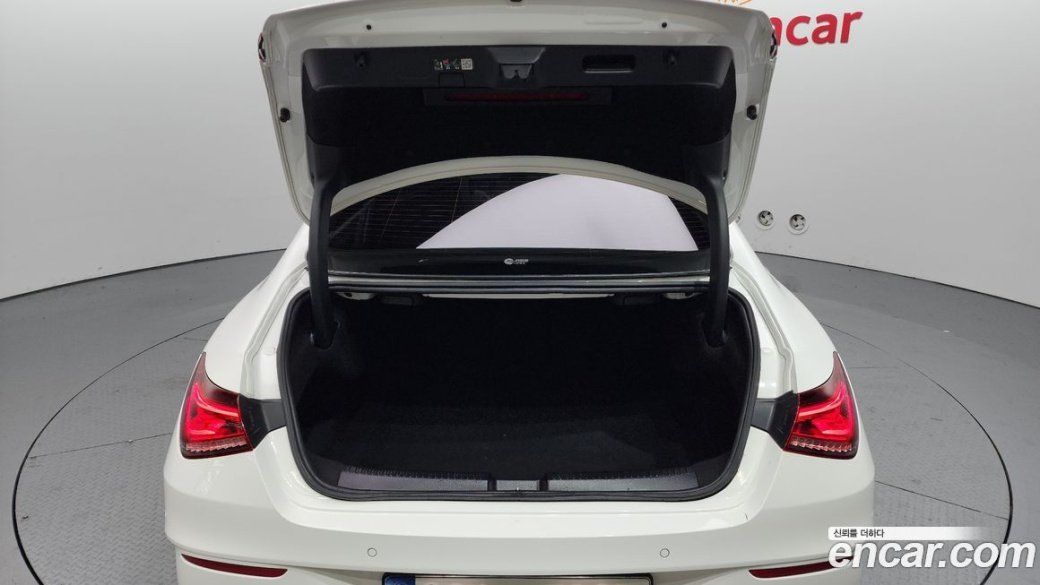 Mercedes-Benz CLA-Class CLA250 4MATIC, 2023