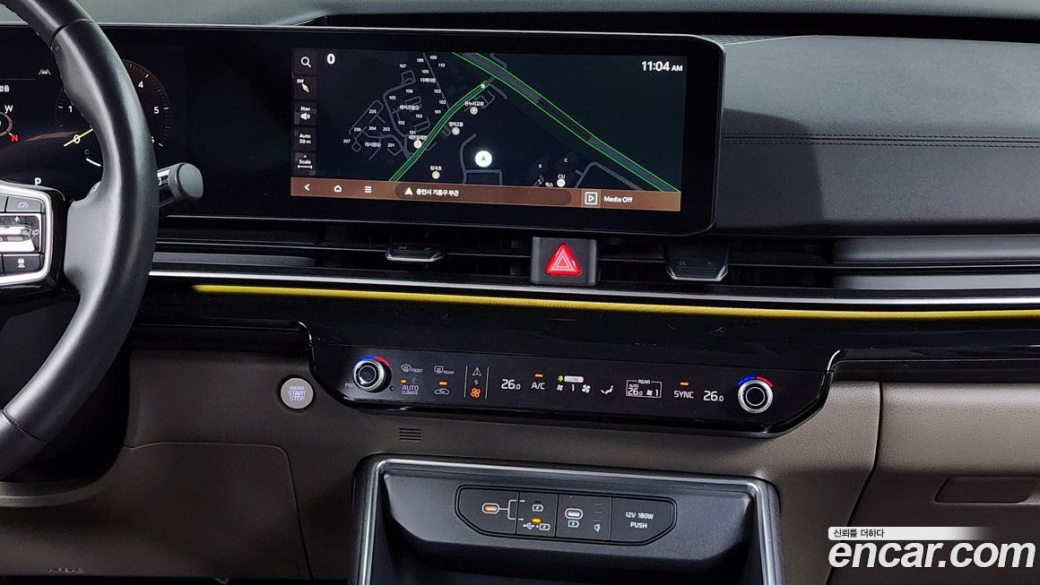 Kia Carnival 9-Seater Signature, 2024