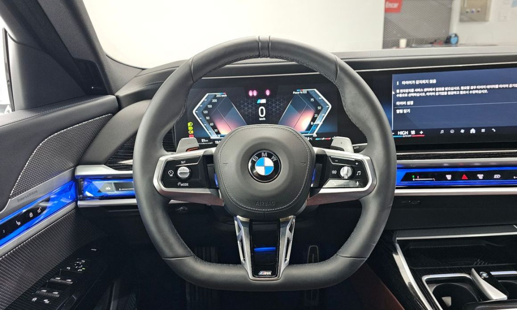 BMW 7-Series 740i xDrive M Sport, 2025