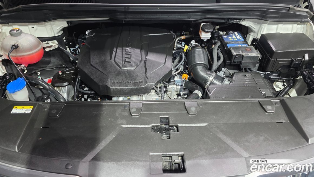 Kia Carnival 9-Seater Signature, 2023