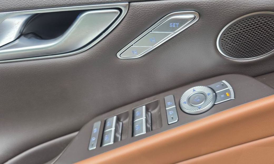 Genesis G80 Gasoline 2.5 Turbo AWD, 2024