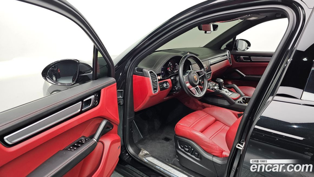 Porsche Cayenne 3.0 PLATINUM EDITION, 2023