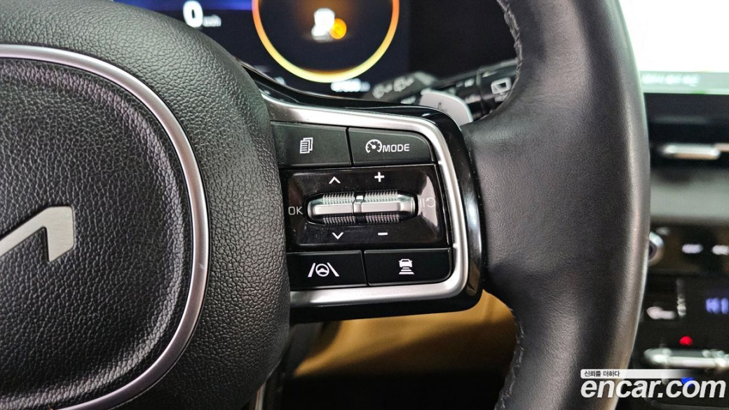 Kia Carnival 9-Seater Signature, 2023