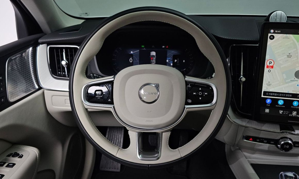 Volvo XC60 B5 Ultra Bright Air Sus, 2026