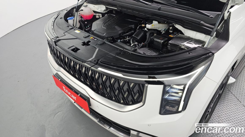 Kia Carnival 7-Seater Noblesse, 2024