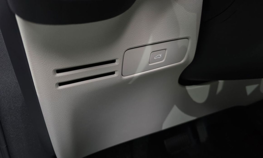 Volvo XC40 B4 Ultra Bright, 2026